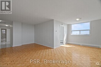Building Photo - 105-105 Rowena Dr