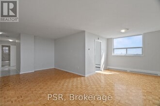 Building Photo - 105-105 Rowena Dr