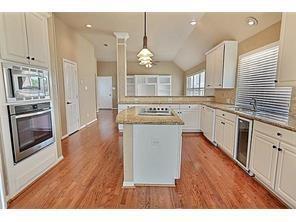 Building Photo - 1502 Pebble Creek Dr