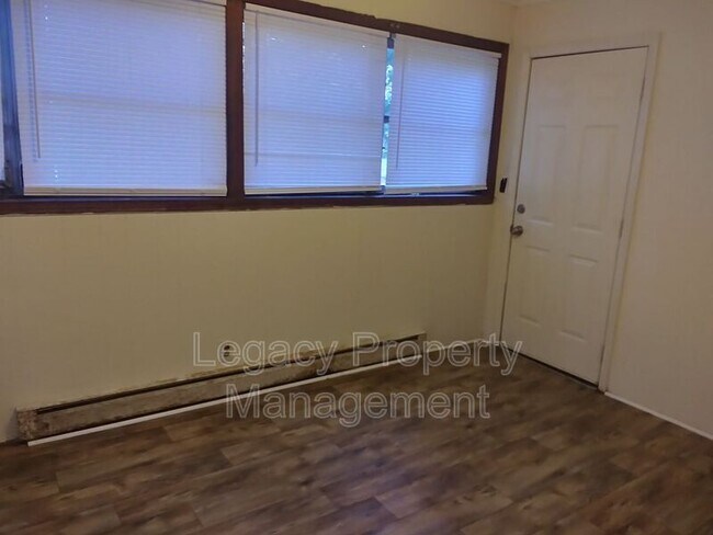 Foto del edificio - 507 Townbranch Rd