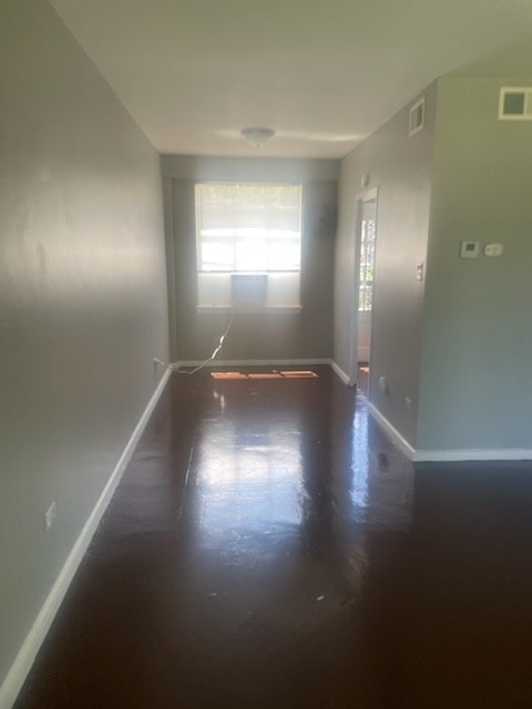 Foto del edificio - "Charming 2-Bedroom Retreat with Spacious ...