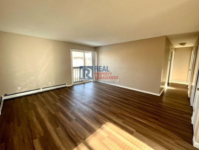 Photo - 4340 Loomis Ave House