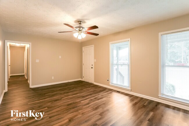 Building Photo - 158 Donna Ln