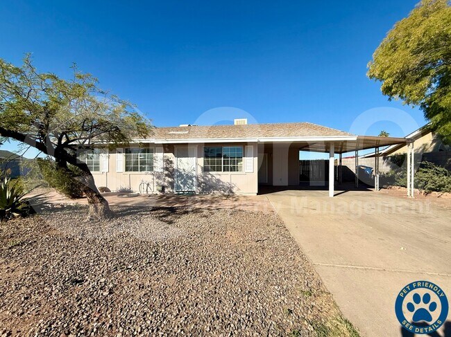 Photo - 554 W Yale Dr House