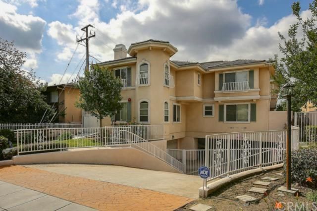 Primary Photo - 1118 W Huntington Dr