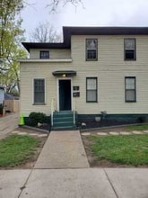Building Photo - 715 Locust St