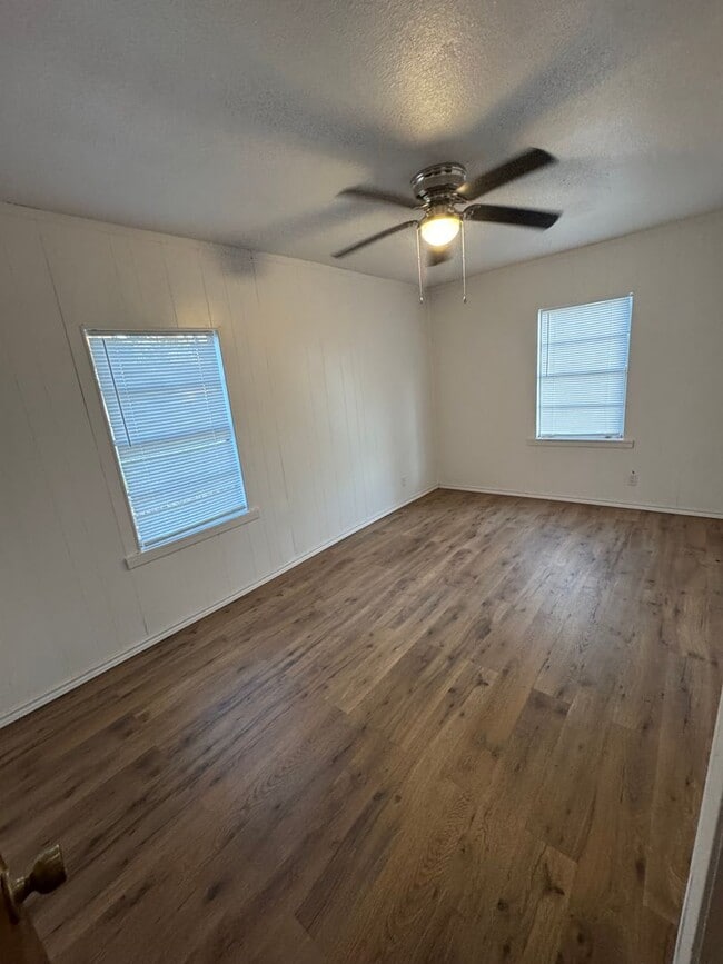 Building Photo - 1209 Martin Luther King Ave