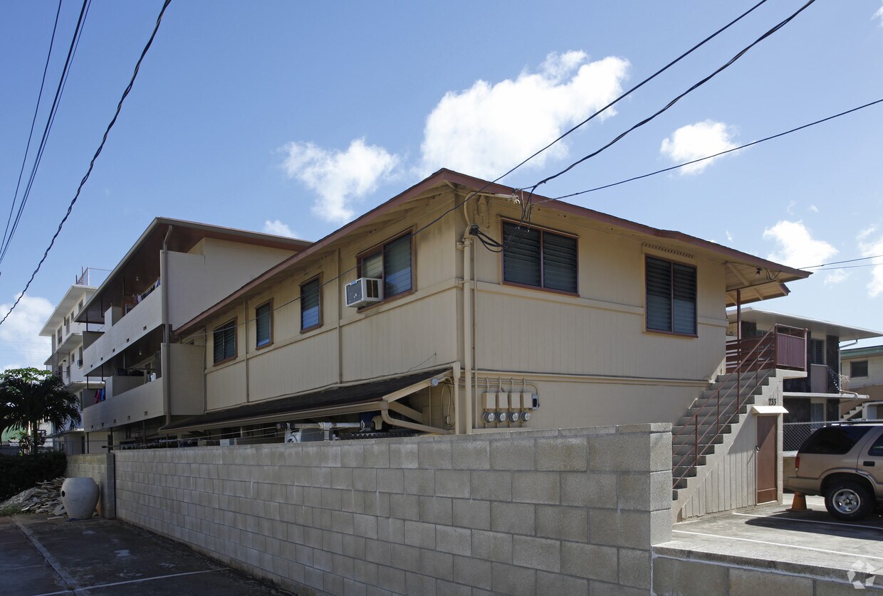 Foto del edificio - 733 Birch St