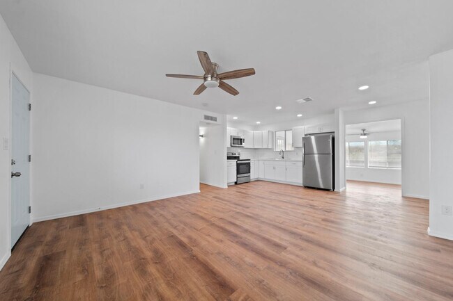 Foto del edificio - 570 S Yaqui Dr