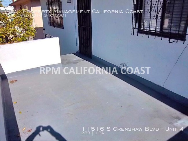 Building Photo - 11616 S Crenshaw Blvd
