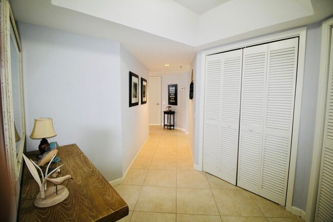 Building Photo - 2700 N Hwy A1A