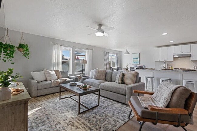 Foto del edificio - 171 E Red Rock St