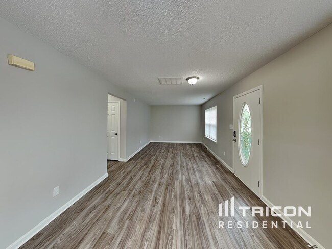 Foto del edificio - 119 Brantley Pl Dr