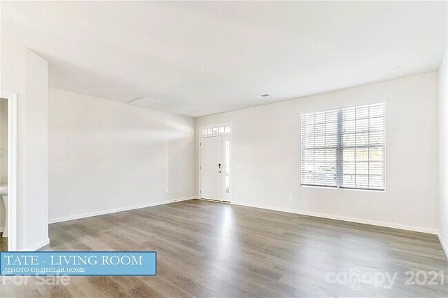 Foto del edificio - Room in Apartment on Beatty Woods Dr