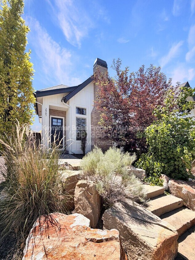 Foto del edificio - 2965 W Hidden Springs Dr
