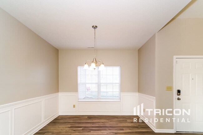 Building Photo - 2601 Wildflower Ln