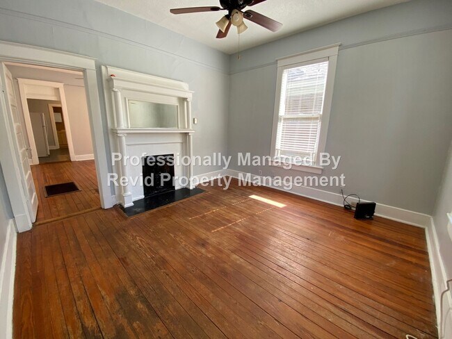 Building Photo - 1 Bed 1 Bath Apartment in Midtown!