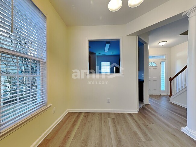 Foto del edificio - 220 Marino Pl