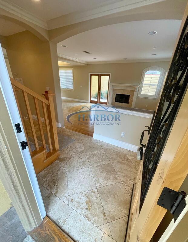 Building Photo - 2320 Harriman Ln