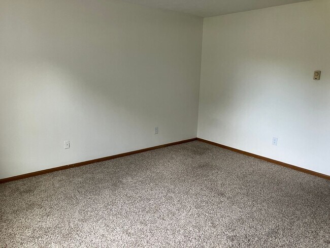 Foto del edificio - Spacious 2-Bedroom Living in a Quiet Community!