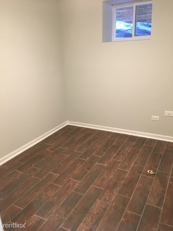 Foto del edificio - 2222 N Kenmore Ave