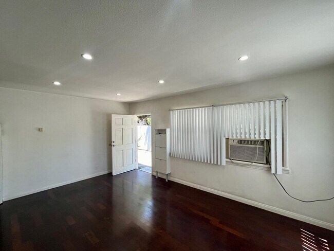 Building Photo - 14758 Lemay St