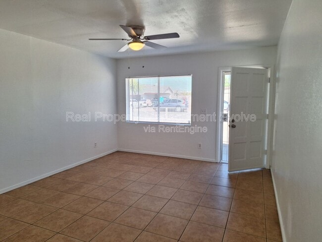 Building Photo - 3059 W Acapulco Ln