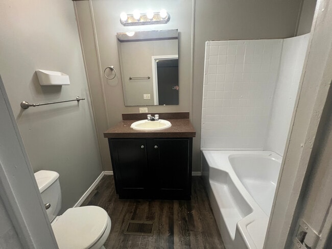 Foto del edificio - 58 Locust St