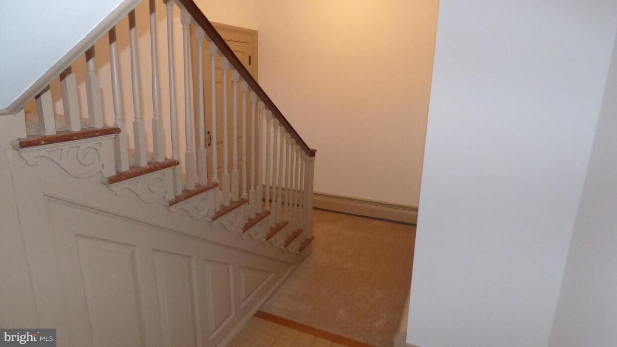 3 Leedom Pl, Newtown, PA 18940 Room for Rent in Newtown, PA