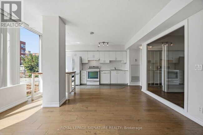 Photo du bâtiment - 280 Donlands Ave