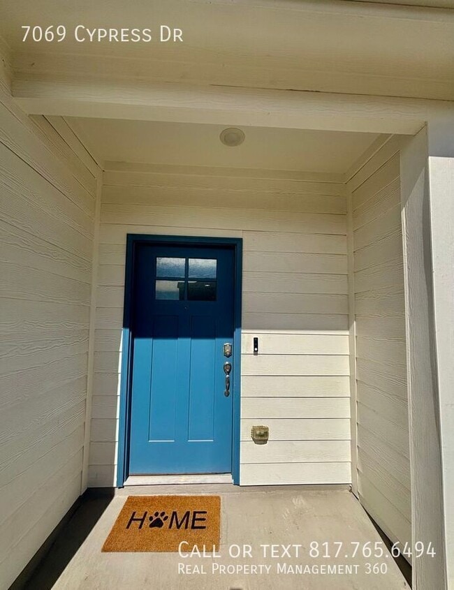 Building Photo - 7069 Cypress Dr