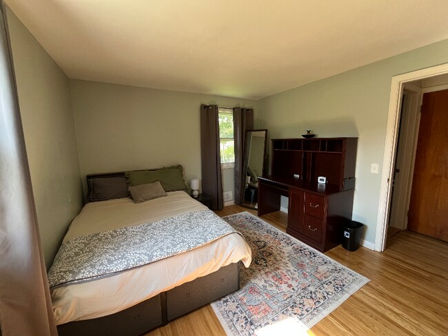 Foto del edificio - 215 Mystic Ln