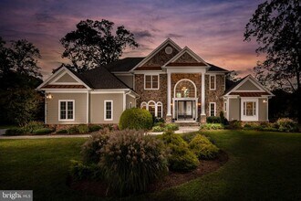 Building Photo - 1576 Bay Head Rd