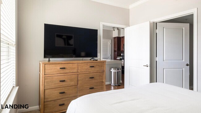 Foto del edificio - 14807 Woodland Hills Dr