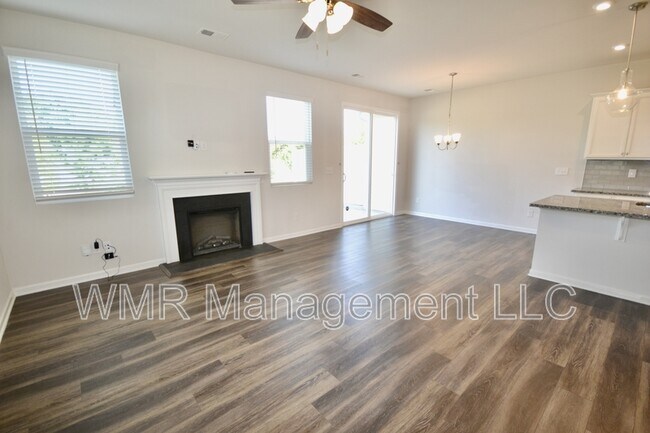 Foto del edificio - 1118 Glen Marley Dr