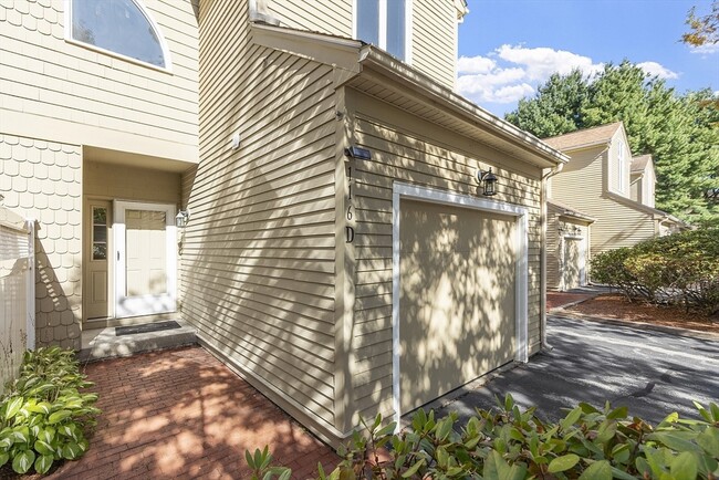 Building Photo - 116 Broadmeadow St