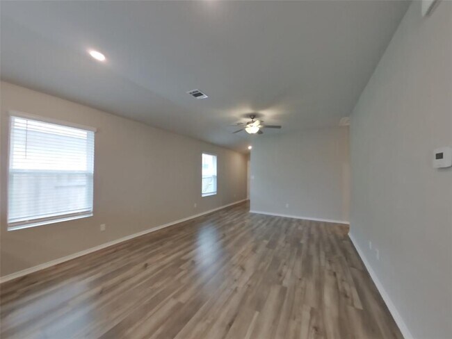 Foto del edificio - 3509 Gooseneck LN