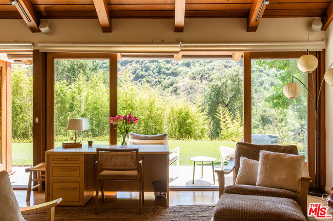 Building Photo - 3626 Mandeville Canyon Rd