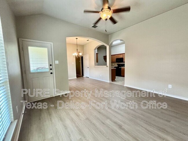 Building Photo - 1421 Piedmont Dr