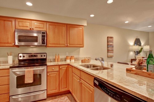 Building Photo - 11223 NE 128th St - 2 bedrooms