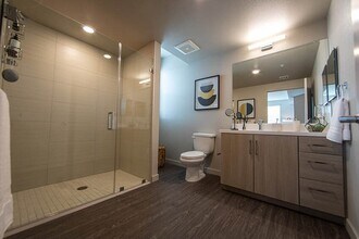 Building Photo - 21425 Vanowen St