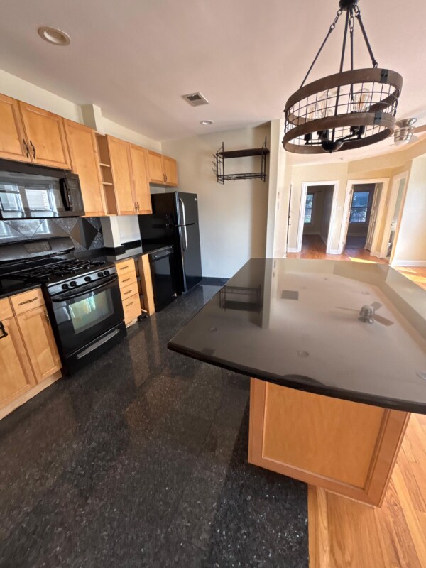 Foto del edificio - 2839 W Nelson St