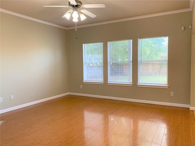 Foto del edificio - 11400 Hereford St
