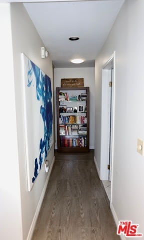 Building Photo - 715 N Formosa Ave