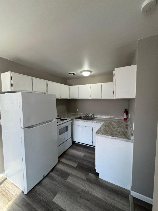 Building Photo - 1134 Omena Pl