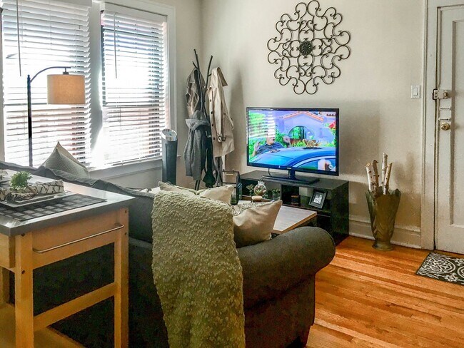 Foto del edificio - 4717 N Leavitt St