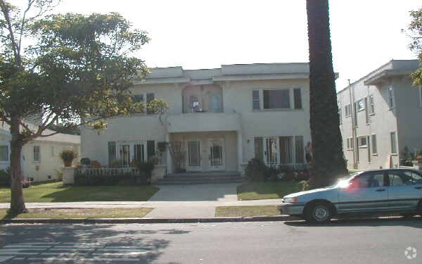 Primary Photo - 2740 E 2nd St