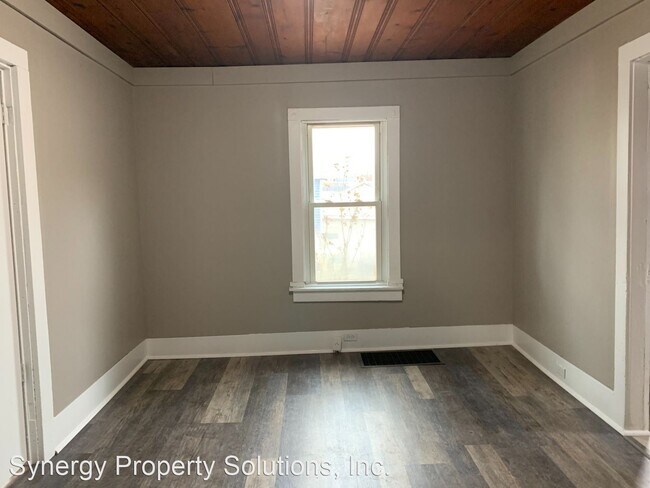 Foto del edificio - 776 Park Ave E