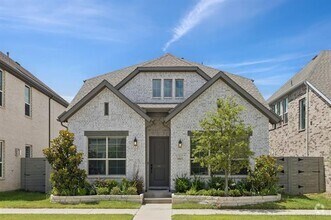 Building Photo - 5503 Waterloo Dr