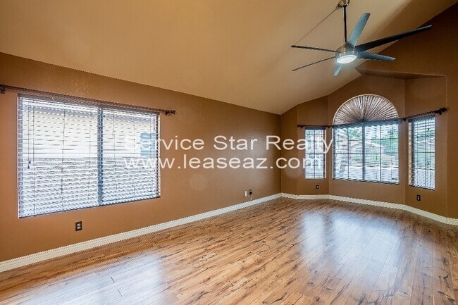 Foto del edificio - 19004 N 25th St